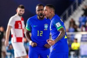 Brasil se classifica para oitavas da Copa do Mundo de futsal