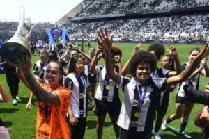 Com recorde de público, Corinthians é campeão do Brasileirão Feminino