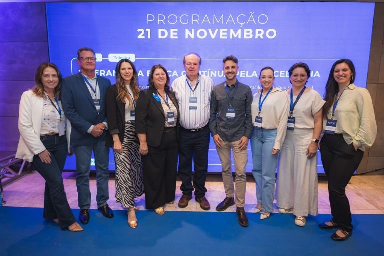 Sindicatos patronais têxteis reforçam compromisso com a competitividade industrial em evento da Fiesc