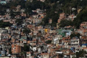 Quase 16,4 milhões de pessoas moram em favelas no Brasil, revela Censo do IBGE