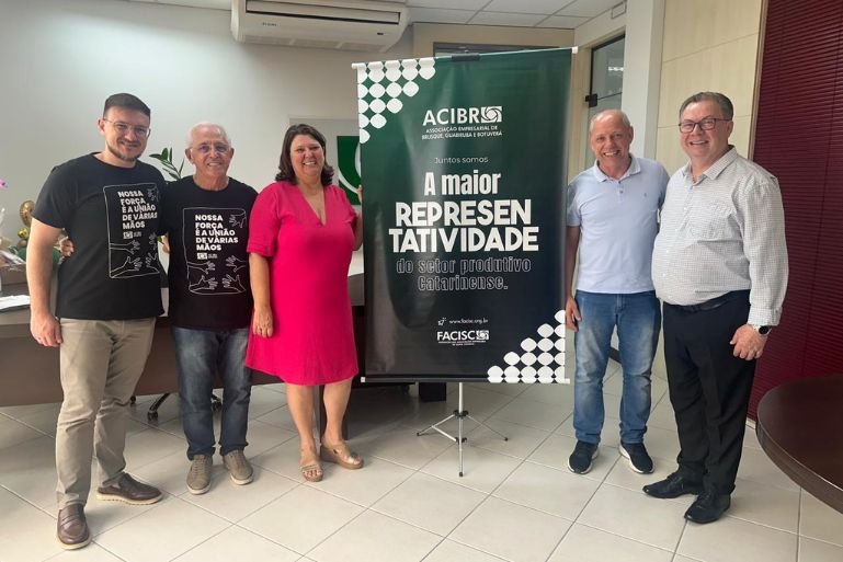 ACIBr recebe visita do presidente da FACISC