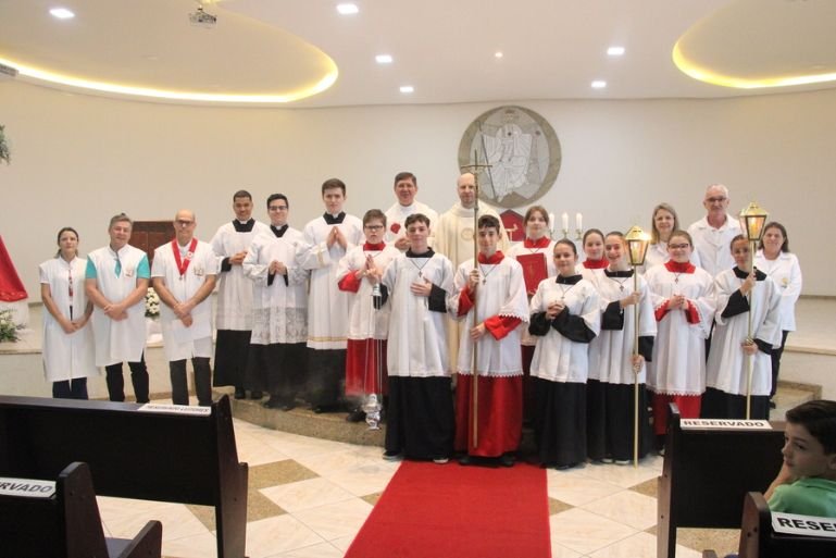 Missa com festeiros marca a solenidade de Cristo Rei