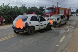 Colisão frontal na SC-410 em Tijucas deixa quatro feridos