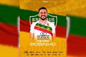 Meia Robinho é o primeiro reforço do Brusque para 2025