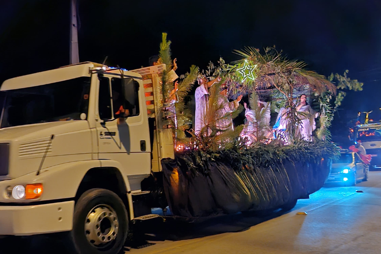 IMAGENS: Desfile do Presépio Vivo encanta moradores e turistas em Guabiruba