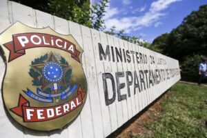 Polícia Federal abre inquérito para investigar R$ 4,2 bi em emendas