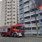 Incêndio mobiliza Corpo de Bombeiros no Centro de Brusque e consome 8 mil litros de água