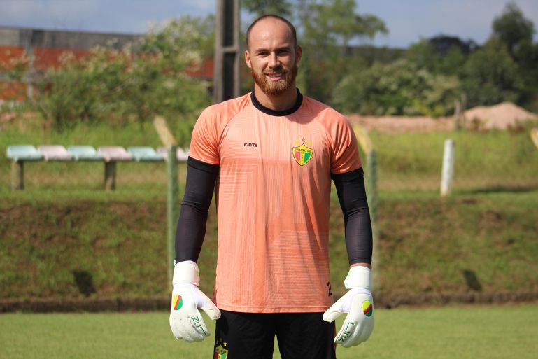 Brusque FC anuncia a contratação do goleiro André Luiz