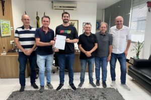 Prefeitura de Brusque renova parceria com a AmpeBr para o projeto Escola de Costura