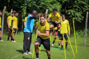 Brusque realiza treino de força no CT do Marreco