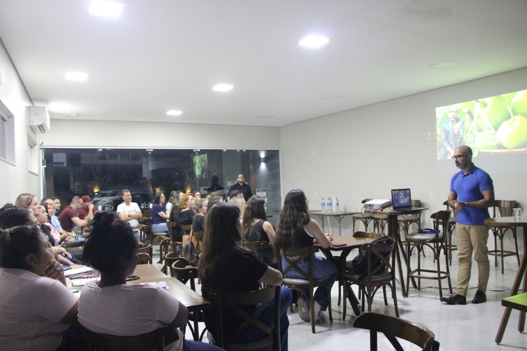 “Atitude de Dono”: palestra incentiva mentalidade empreendedora em Águas Claras