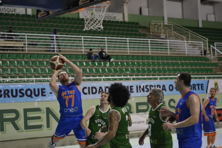 Campeonato Municipal de Basquete começa nesta segunda-feira (10), na Arena Brusque