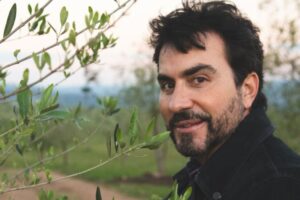 Padre Fábio de Melo é denunciado ao Vaticano após confusão com ex-gerente de cafeteria em Joinville