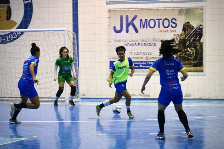 Barateiro Havan Futsal enfrenta o Telêmaco Borba pela Liga Feminina de Futsal