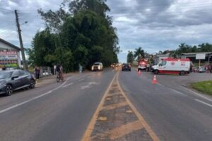 Criança de 8 anos morre atropelada e motorista foge sem socorro em SC