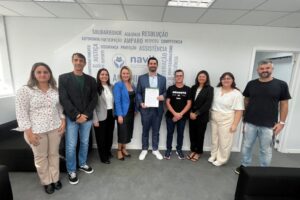 Prefeito de Brusque assina decreto que cria o selo “Empresa Abraça Mulher”