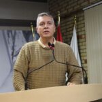 Pirola comenta problemas na reforma da UBS da Rua Nova Trento: “Quem ganha é o menor preço”