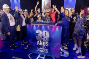 Havan faz história ao realizar a primeira live com plateia para comemorar os 39 anos