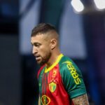 Paulinho Moccelin deixa o Brusque e vai para o futebol da Indonésia