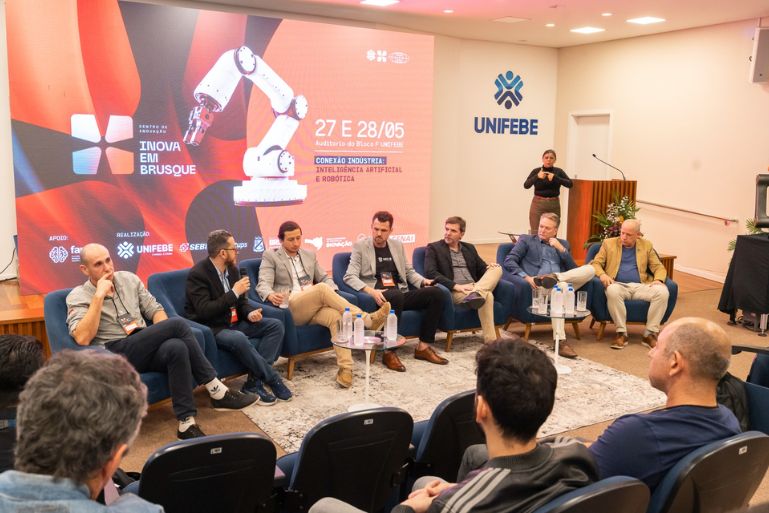 Evento sediado na UNIFEBE debate impactos das tecnologias emergentes na indústria