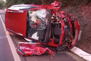 Jovem morre em colisão entre moto e carro na BR-282 em Pinhalzinho