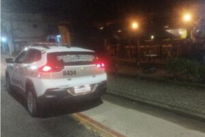 Roubo armado em Guabiruba: criminoso rende casal em comércio e leva R$ 500