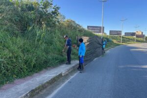 Rio Itajaí-Mirim recebe mutirão de limpeza na margem esquerda