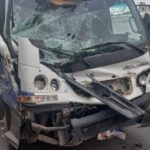 Colisão traseira entre caminhões deixa um ferido na Rodovia Ivo Silveira, em Brusque