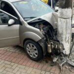 Grave acidente em Major Gercino deixa motorista preso às ferragens
