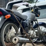 Condutor é preso em flagrante por usar placa adulterada e trafegar sem habilitação em Brusque