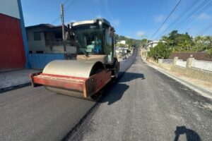 Mais duas vias são finalizadas no Programa de Pavimentação Comunitária