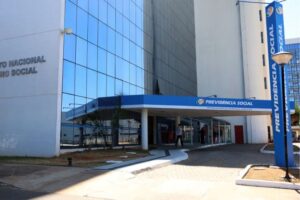 INSS: Justiça bloqueia R$ 2,8 bi de envolvidos em descontos ilegais