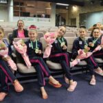 Valdir Hinselmann reverencia conquista da equipe de ginástica rítmica de Brusque