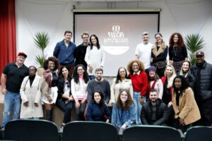 Documentário “Vidas Interligadas” tem exibição pública e emociona público em Brusque