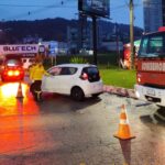 Colisão entre carros deixa dois feridos em Gaspar