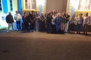 Clube de Caça e Tiro Araújo Brusque recebe visita de estudantes do EJA