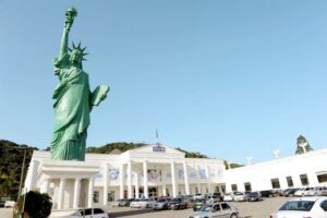 Havan promove mutirão de vagas de emprego para a megaloja de Brusque
