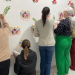 Alunas da Fundação Cultural levam arte e acolhimento à Associação Hospitalar de Guabiruba