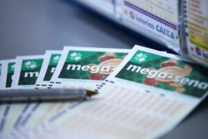 Mega-Sena acumula em R$ 100 milhões e apostas de SC faturam prêmios na Quina