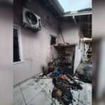Bombeiros controlam incêndio em área externa de casa no bairro Paquetá