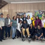 Unimed Brusque entrega cadeira de rodas da campanha “Eu Ajudo na Lata – Lacres que transformam”