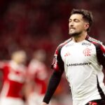 Flamengo volta a derrotar o Internacional e avança na Libertadores