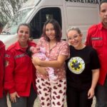 VÍDEO: Bombeiros de Ilhota salvam bebê de 15 dias engasgada durante amamentação