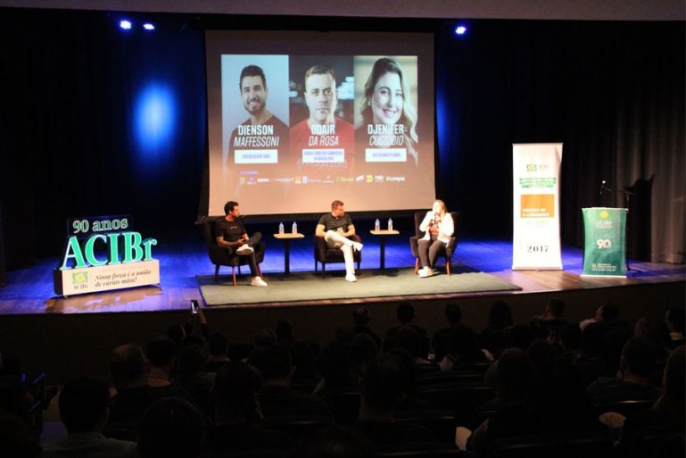 5º E-commerce Day lota auditório do CESCB