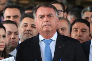 PGR defende reforço de policiamento perto da casa de Bolsonaro
