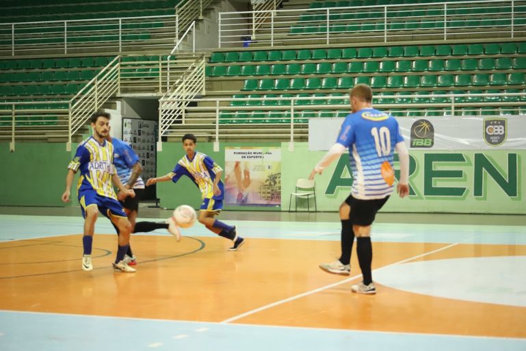 Comunitários: saem os primeiros classificados para as quartas de final do futsal livre masculino