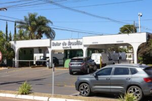 Moraes pede à PGR parecer sobre agentes da PF na casa de Bolsonaro