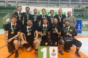 Dom Joaquim conquista título do vôlei masculino nos Comunitários