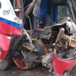 VÍDEO: Acidente entre carreta e ônibus deixa feridos na BR-470 em Ilhota