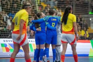 Brasil derrota Colômbia e é campeão do Torneio Internacional de Futsal em SC